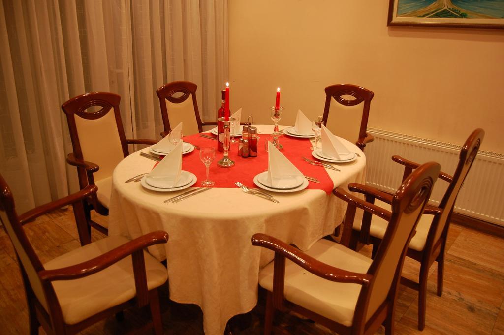 Hotel Montenegro ستروغا المظهر الخارجي الصورة